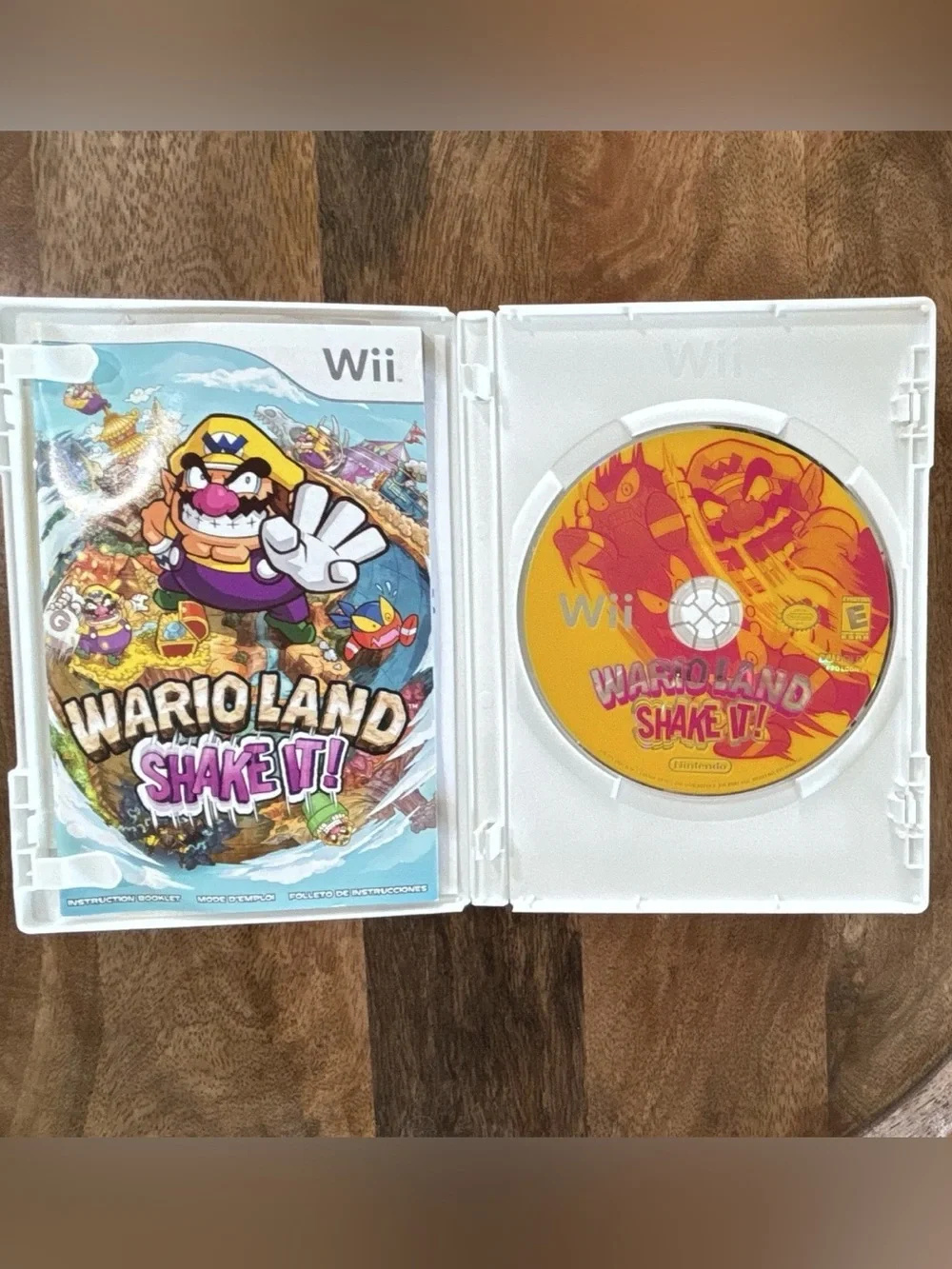 Nintendo Wario Land: Shake It! Nintendo Wii Game CIB with Manual Tested Working